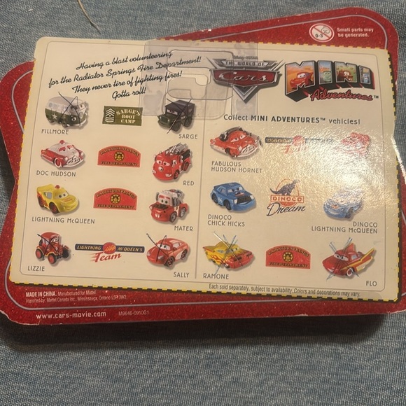 RARE! Disney Pixar CARS Mini Adventures Ramone & Flo Toy Cars NWT - Picture 3 of 3
